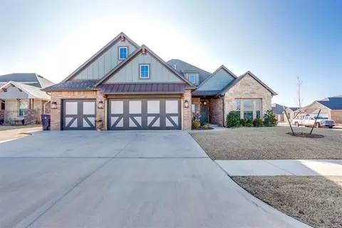 11048 NW 20th St, Yukon, OK 73099