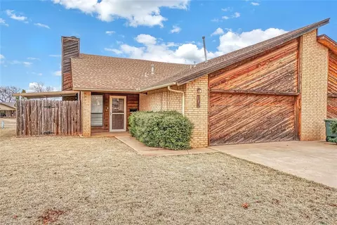 143 Rawlings Dr, Clinton, OK 73601
