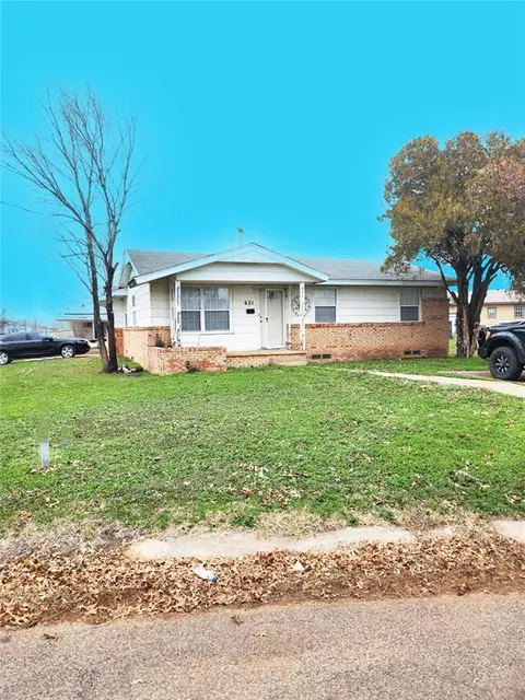 621 W Kathy Ave, Altus, OK 73521