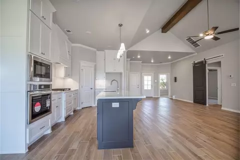 2808 Crossover Ct, Moore, OK 73160 photo 3
