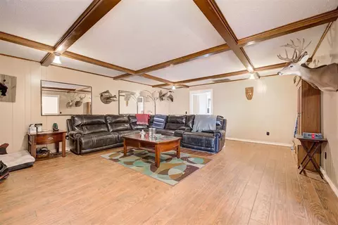 11137 Folkstone Dr, Yukon, OK 73099