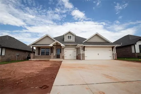 2912 Crossover Ct, Moore, OK 73160 photo 2