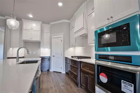 2912 Crossover Ct, Moore, OK 73160 photo 3