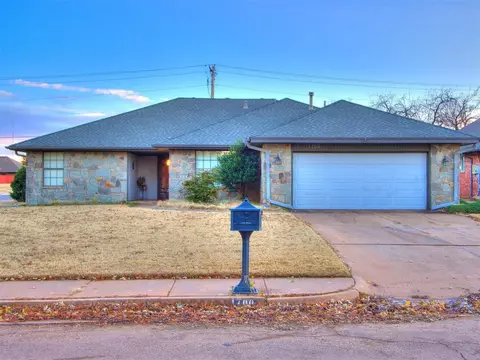 1700 Stepping Stone Trl, Edmond, OK 73013