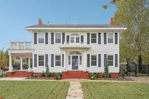 324 E 4th St, Edmond, OK 73034