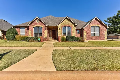 15405 Hickory Bend Ln, Edmond, OK 73013