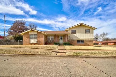 3509 N Idylwild Dr, Midwest City, OK 73110