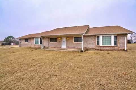 253 Meadow Ln, Choctaw, OK 73020