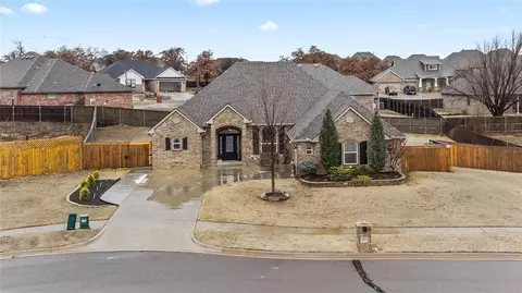 1813 Palomino Ct, Blanchard, OK 73010