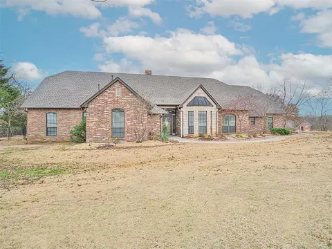 4500 Highland Hills Dr, Norman, OK 73026