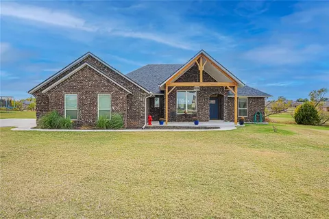 1376 County Street 2977, Blanchard, OK 73010