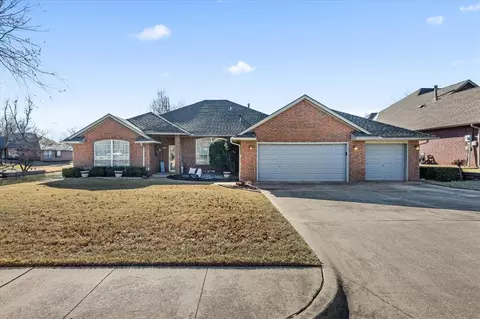 4012 Devon Dr, Edmond, OK 73034