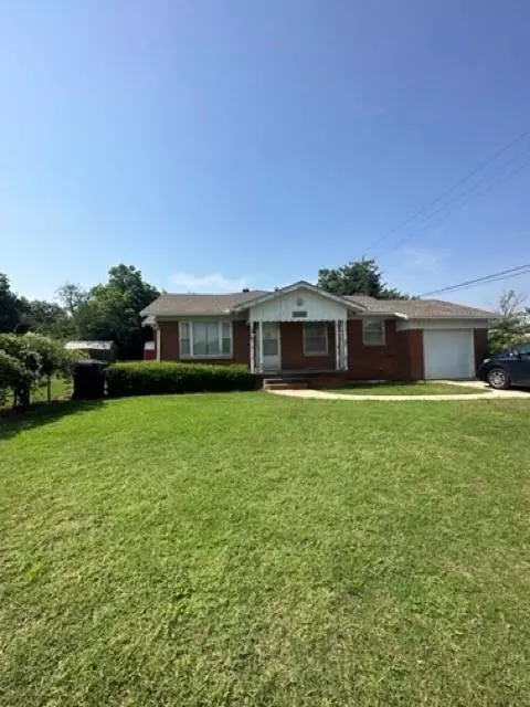 4046 NW 9th St, Oklahoma City, OK 73107
