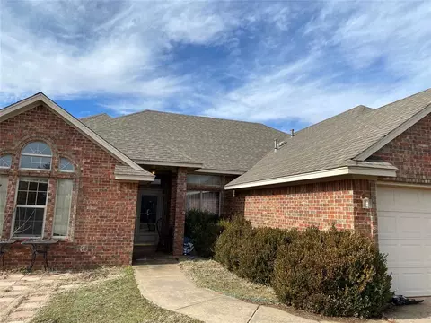 3021 Garrison Rd, Altus, OK 73521