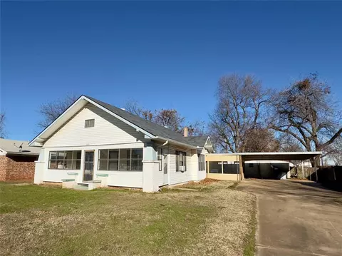 1920 W Dakota Ave, Chickasha, OK 73018