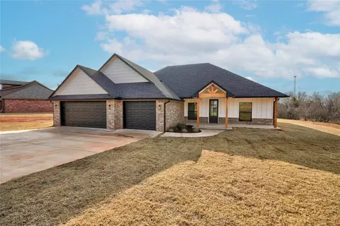 2191 Fawn Lake Trl, Blanchard, OK 73010