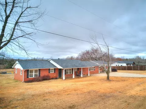 13708 May Addition Rd, Shawnee, OK 74804