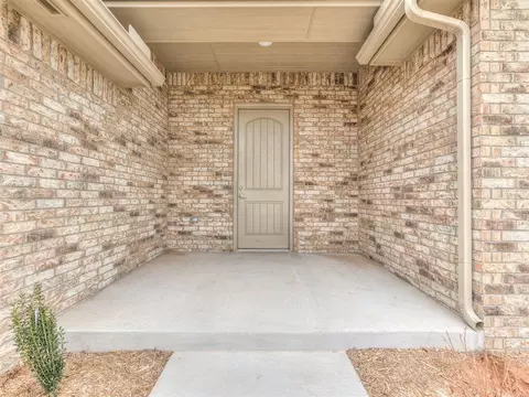 4042 Hart St, Tuttle, OK 73089 photo 3