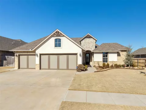 13521 5th St, Yukon, OK 73099