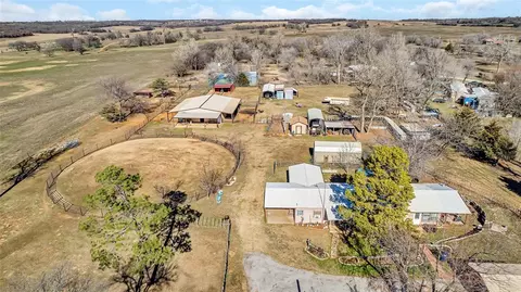 3215 Goad Rd, Marlow, OK 73055
