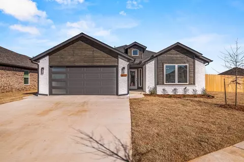 611 Ozark Ln, Norman, OK 73069