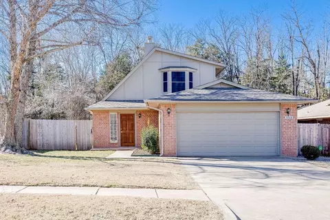 3808 Coopers Hawk Dr, Norman, OK 73072