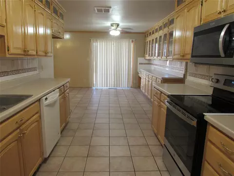 104 Highland Rd, Pauls Valley, OK 73075
