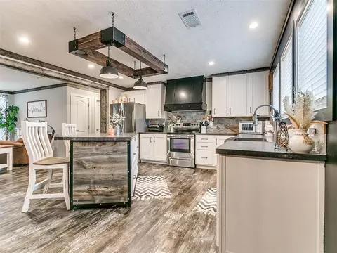 102109 S Highway 102, Mcloud, OK 74851