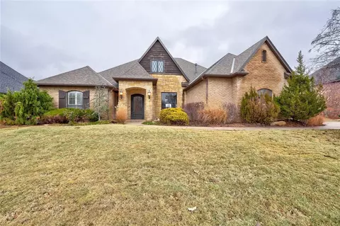 331 Oak Summit Rd, Edmond, OK 73025