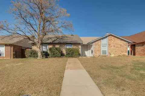 519 NW 137th St, Edmond, OK 73013