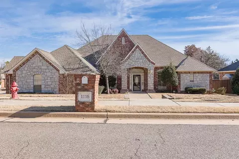 1116 Outabounds Dr, Edmond, OK 73034