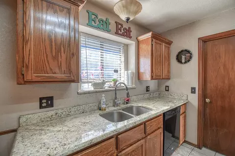 1801 E View Dr, Norman, OK 73071 photo 9