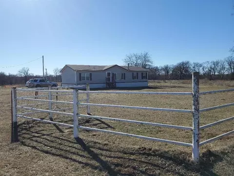 381017 Old 62 Hwy, Okemah, OK 74859