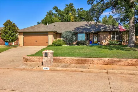 1209 Pine Oak Cir, Edmond, OK 73034
