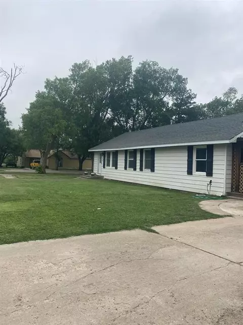 408 NW 9th St, Guymon, OK 73942