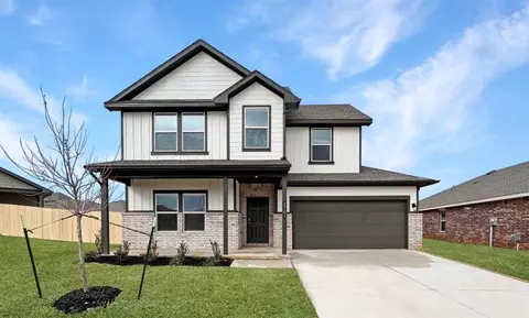 2701 Dennis Dr, Yukon, OK 73099