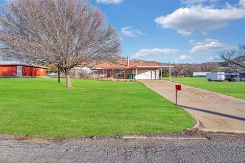 502 W Mountain Ave, Granite, OK 73547