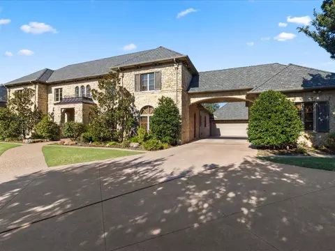 18609 Wolf Creek Dr, Edmond, OK 73012