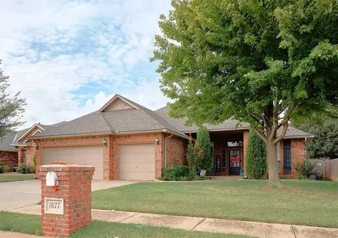 1877 Long Trl, Edmond, OK 73012