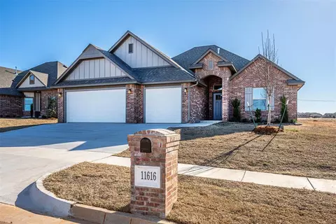 11616 NW 103 St, Yukon, OK 73099