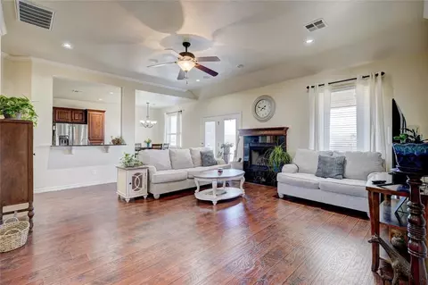 11876 Coyote Run, Guthrie, OK 73044