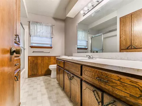 129 Monroe Ct, Norman, OK 73071 photo 11