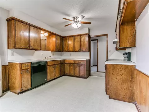 129 Monroe Ct, Norman, OK 73071 photo 15
