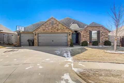 4204 SE 37th St, Norman, OK 73071