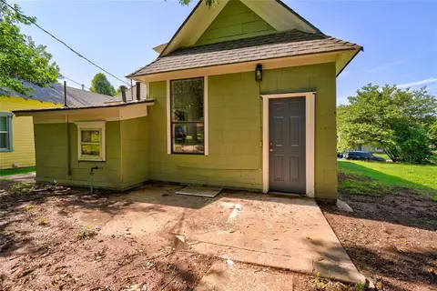 608 E Harrison Ave, Guthrie, OK 73044 photo 4