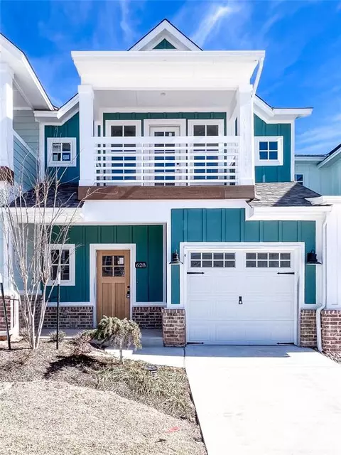 628 Harbor Town Dr, Edmond, OK 73034