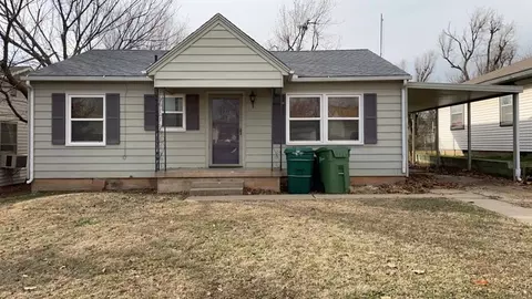 430 S 7th St, Yukon, OK 73099