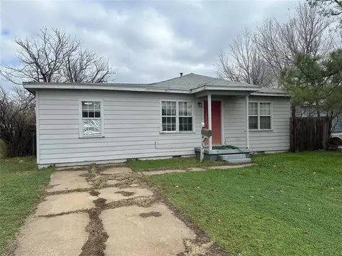 1304 N Blain St, Altus, OK 73521