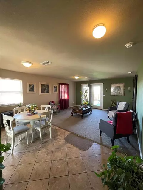 306 NE 29th St, Guymon, OK 73942 photo 4