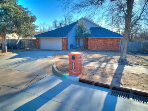 4116 Beechwood Dr, Norman, OK 73072